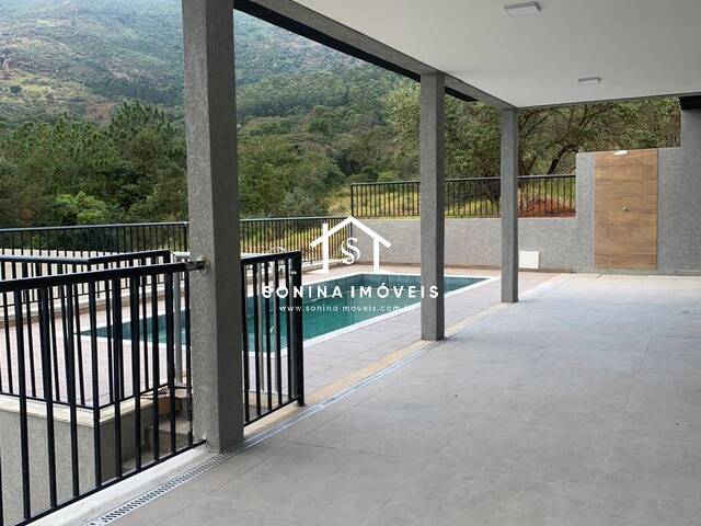 #206 - Casa para Locação em Atibaia - SP