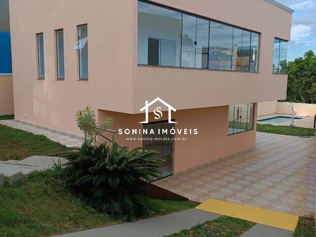 #227 - Casa para Locação em Atibaia - SP