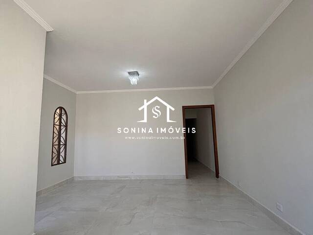 Casa para Venda em Atibaia - 4