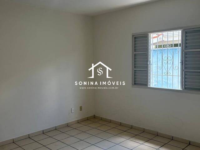 #235 - Casa para Venda em Atibaia - SP