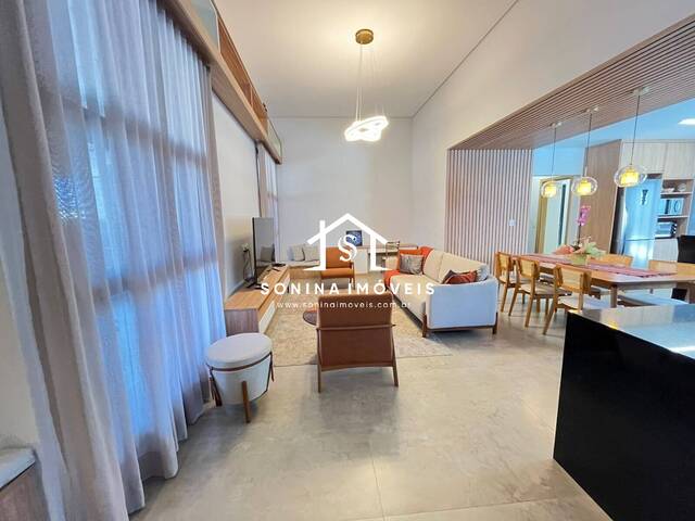#246 - Casa para Venda em Atibaia - SP