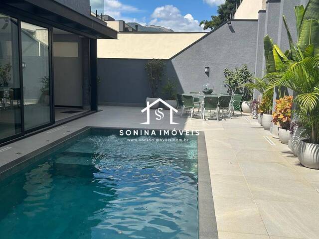 #254 - Casa para Venda em Atibaia - SP