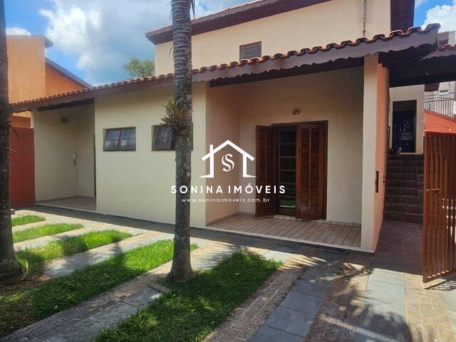 #255 - Casa para Venda em Atibaia - SP