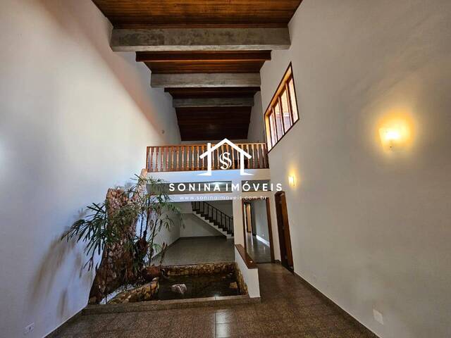 Casa para Venda em Atibaia - 2