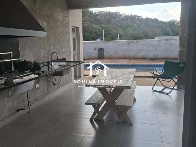 Casa para Venda em Atibaia - 3