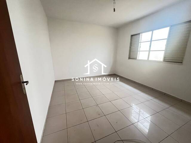 #355 - Casa para Locação em Atibaia - SP