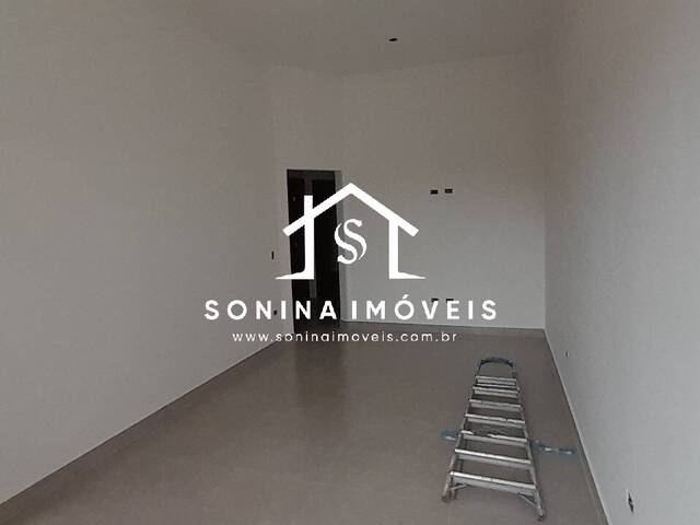 Casa para Venda em Atibaia - 4