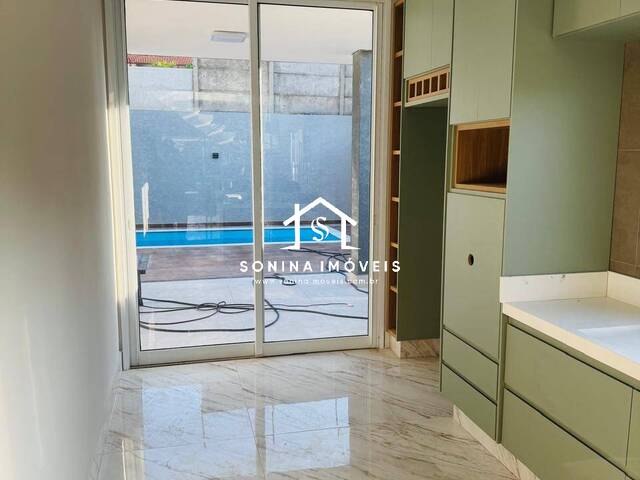 #485 - Casa para Venda em Atibaia - SP