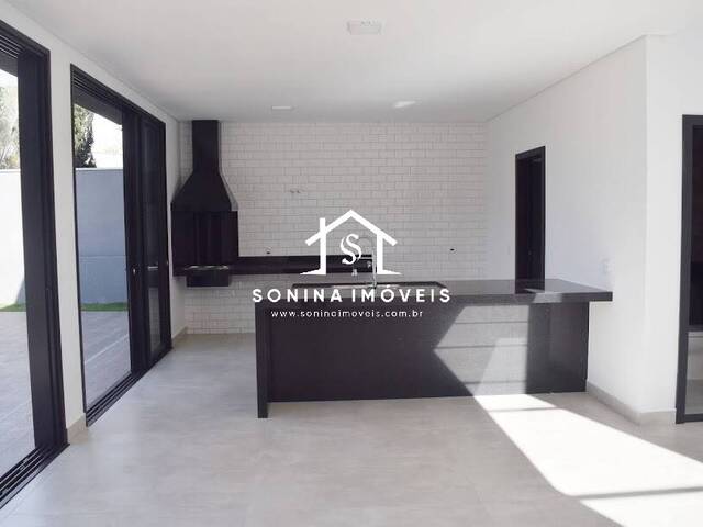 Casa para Venda em Atibaia - 3