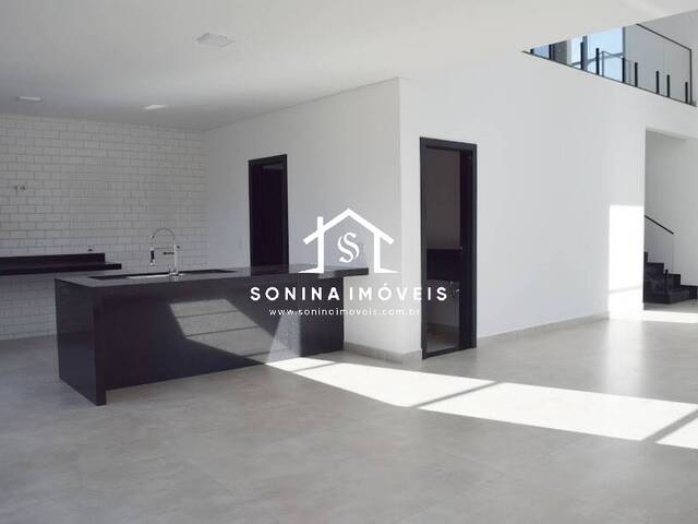 Casa para Venda em Atibaia - 4