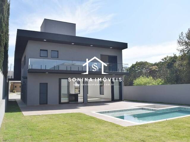 Casa para Venda em Atibaia - 2