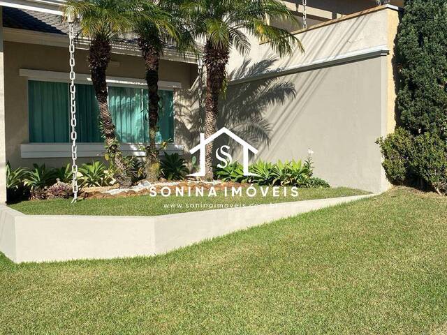 Casa para Venda em Atibaia - 2