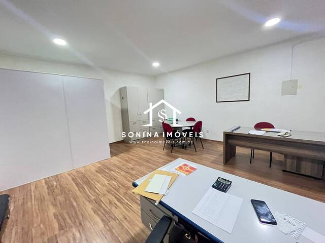 Salão Comercial para Venda em Atibaia - 4