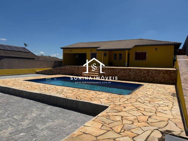 #521 - Casa para Venda em Atibaia - SP