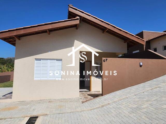 #523 - Casa para Venda em Atibaia - SP