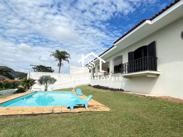 Casa para Venda em Atibaia - 3