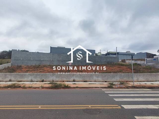 Venda em Loteamento Parque Residencial Serras de Atibaia II - Atibaia