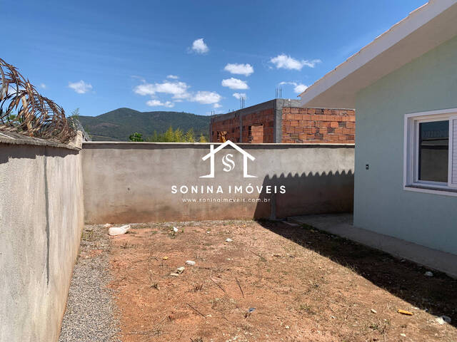 Casa para Venda em Bom Jesus dos Perdões - 2