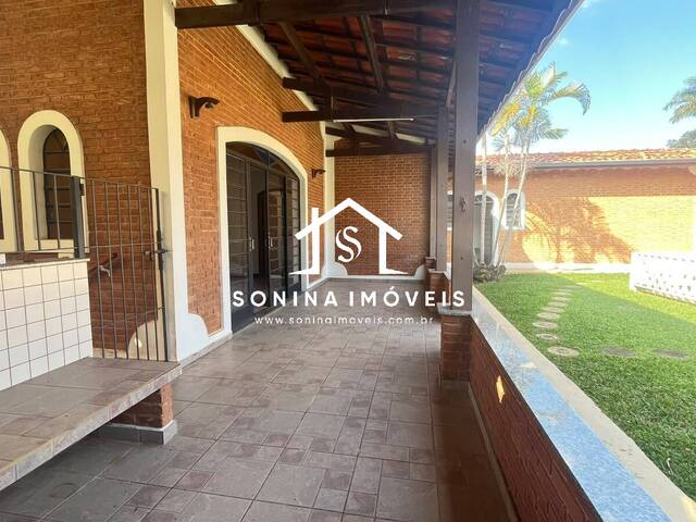 #691 - Casa para Venda em Atibaia - SP