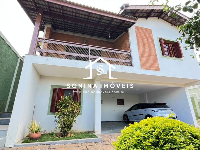 #698 - Casa para Venda em Atibaia - SP