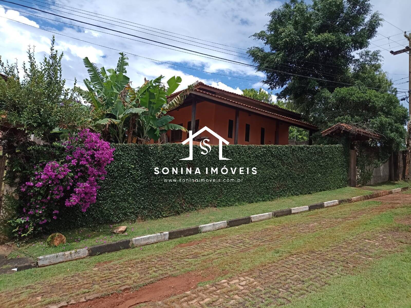 Casa, 7 quartos, 380 m² - Foto 1