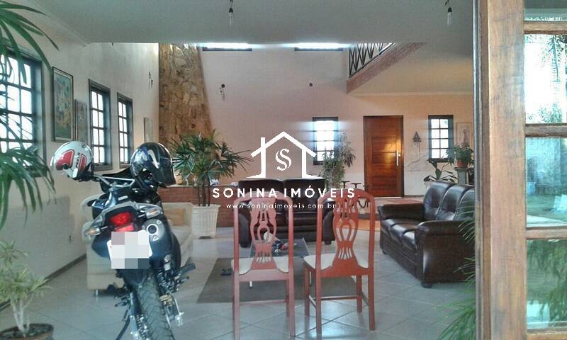 Casa para alugar com 3 quartos, 400m² - Foto 16