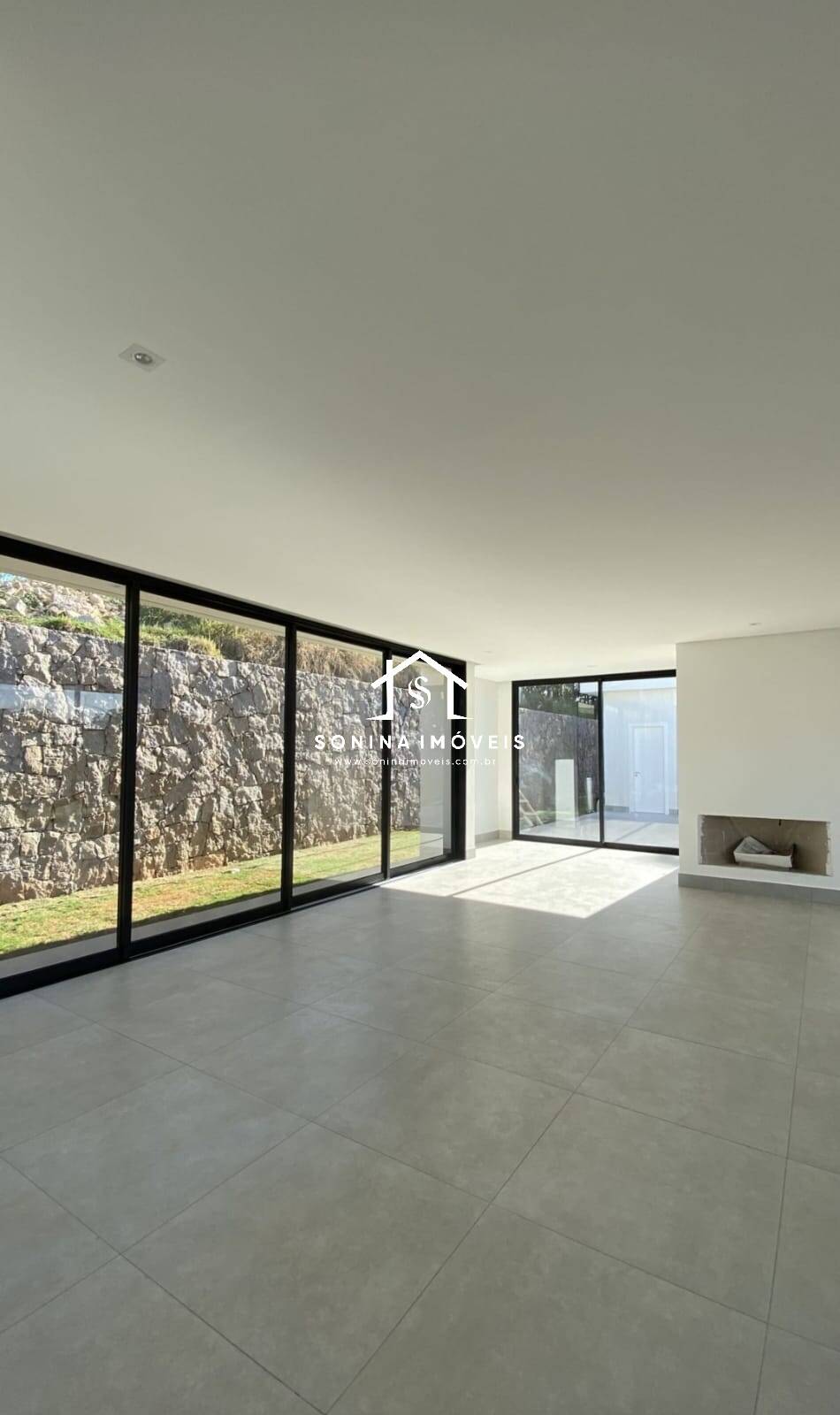 Casa, 3 quartos, 248 m² - Foto 3