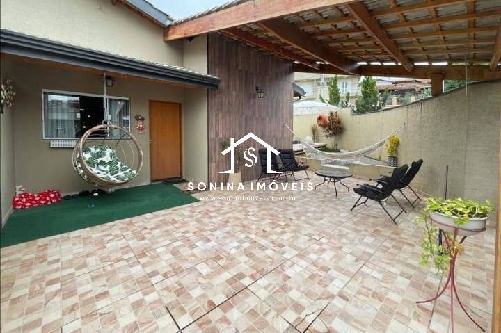 Casa, 3 quartos, 98 m² - Foto 1