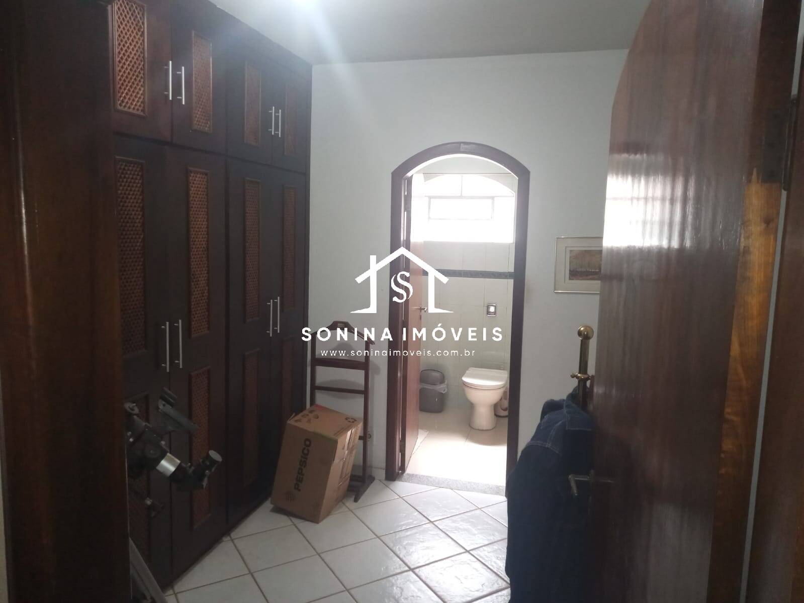 Casa, 4 quartos, 346 m² - Foto 34