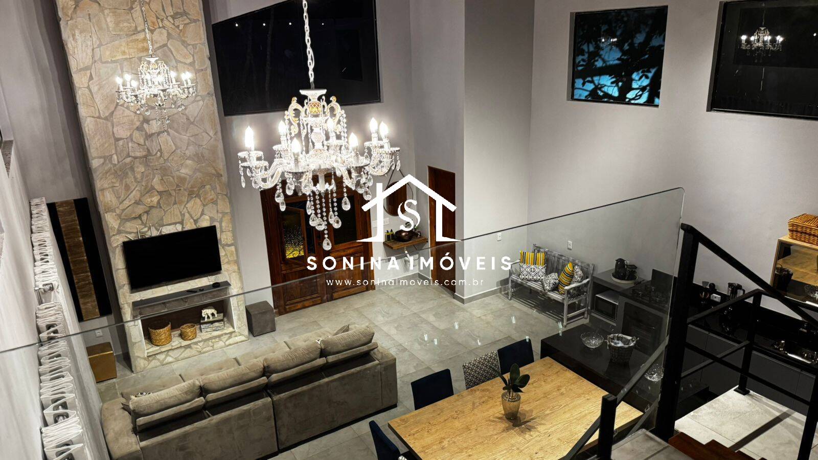 Casa, 4 quartos, 300 m² - Foto 1