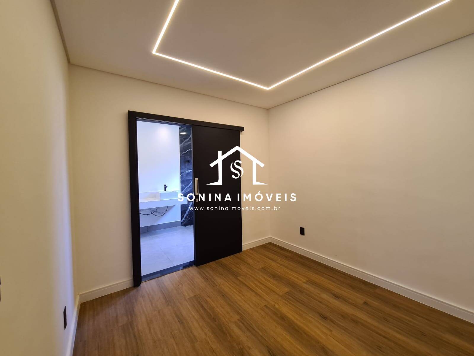Casa, 3 quartos, 221 m² - Foto 17