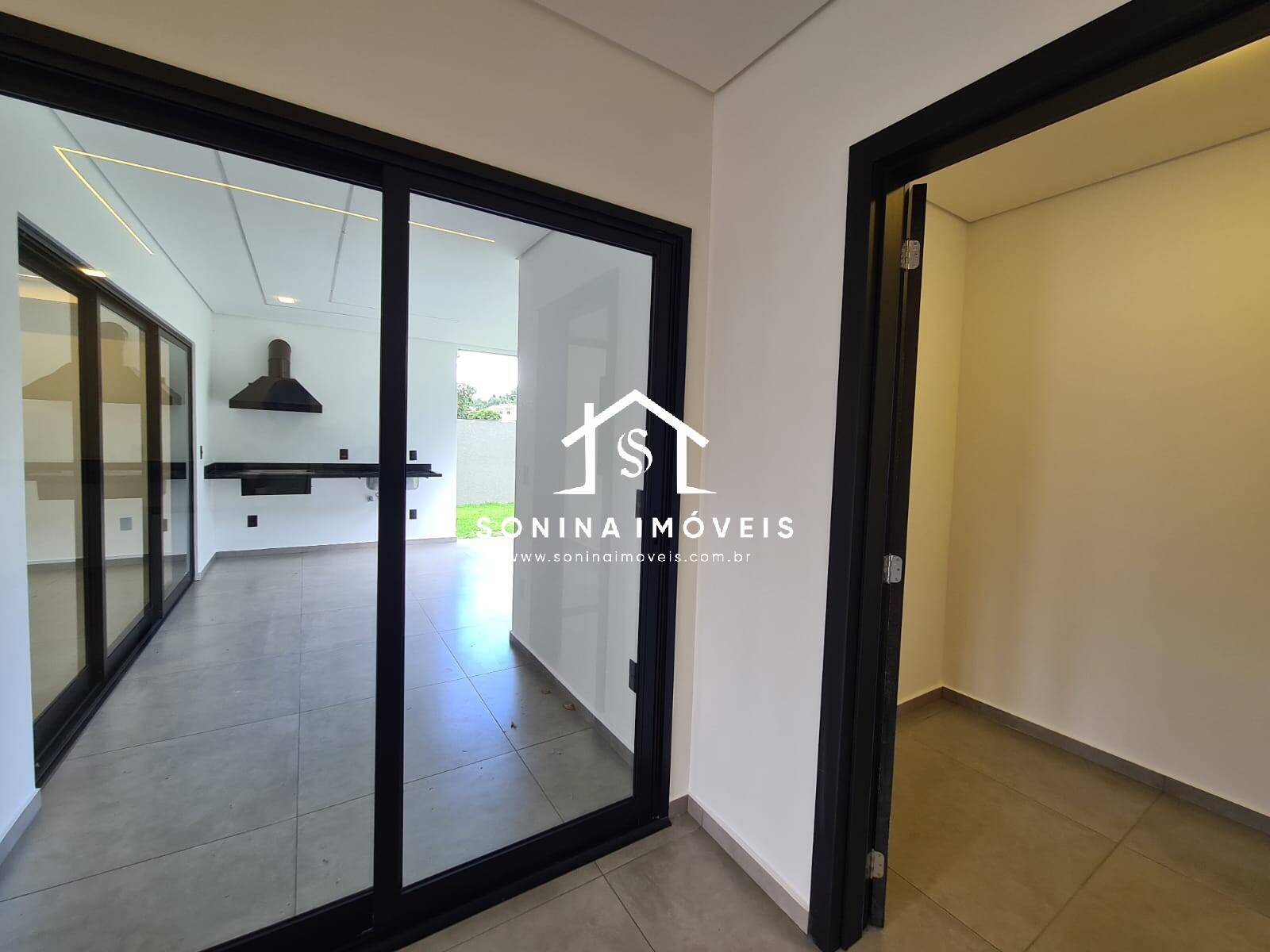 Casa, 3 quartos, 221 m² - Foto 27