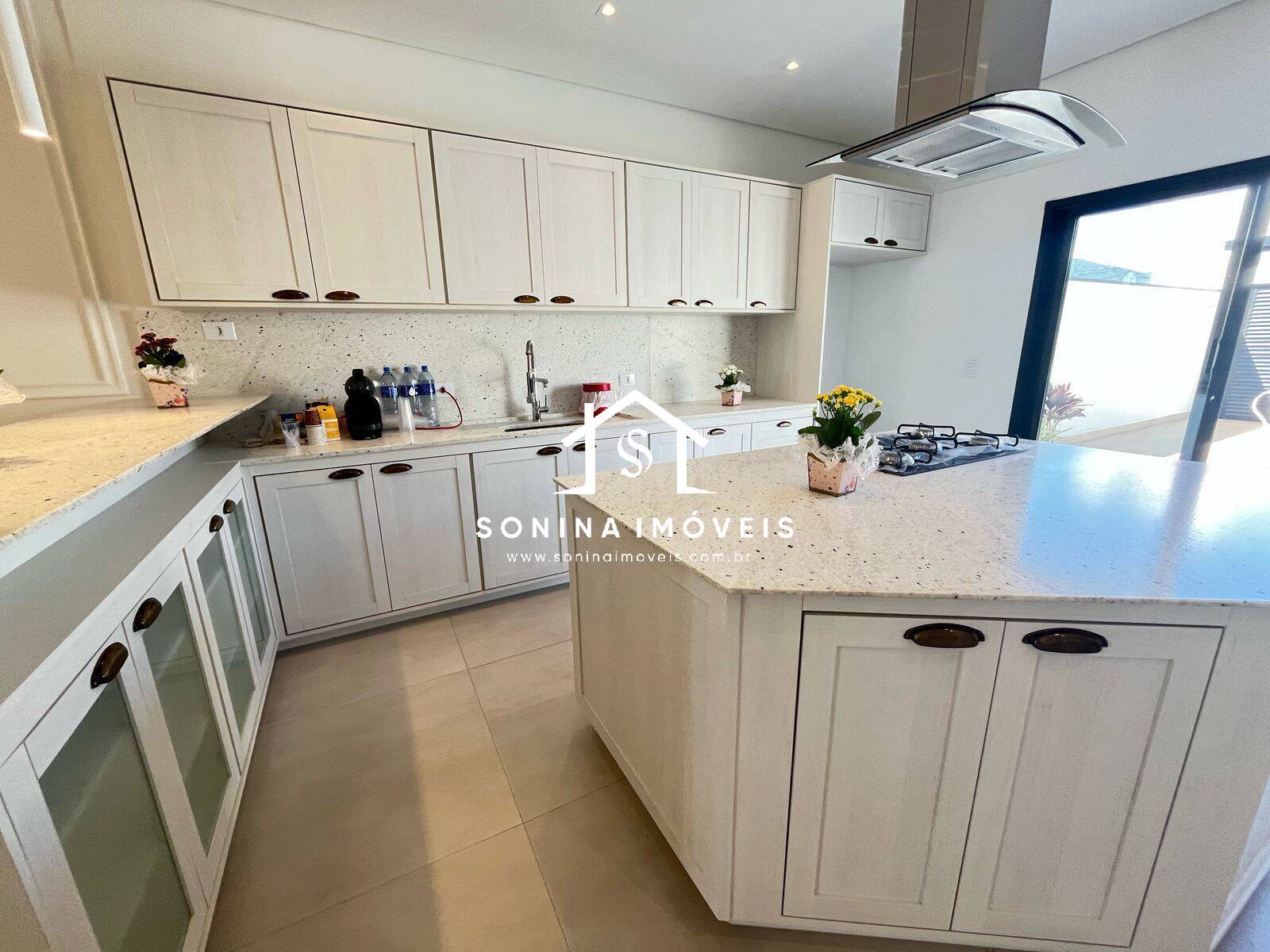 Casa, 3 quartos, 200 m² - Foto 8