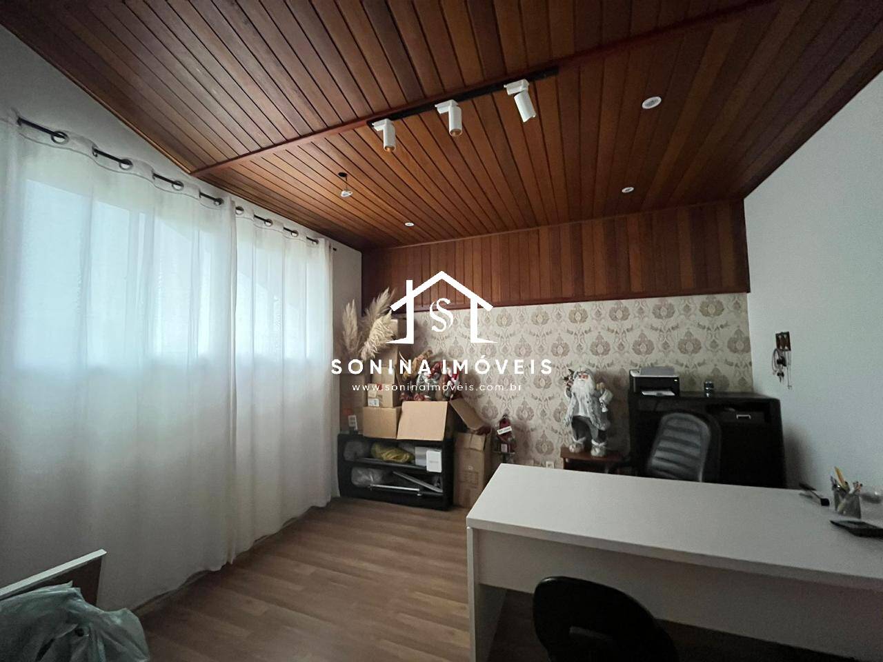 Casa para alugar com 3 quartos, 285m² - Foto 6