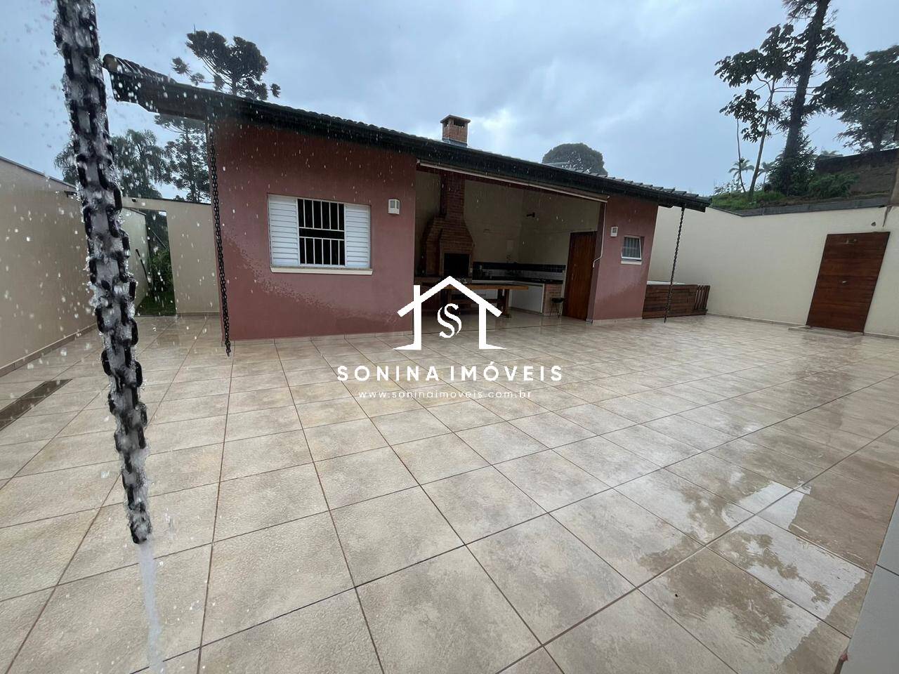 Casa para alugar com 3 quartos, 285m² - Foto 10