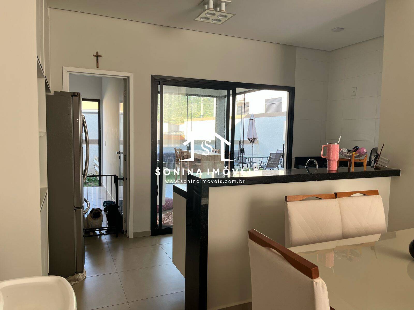 Casa à venda com 3 quartos, 275m² - Foto 6