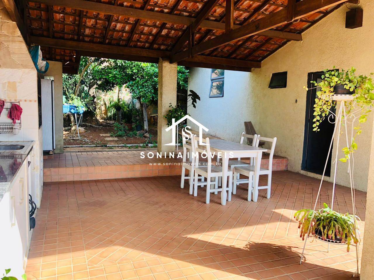 Casa, 4 quartos, 167 m² - Foto 2