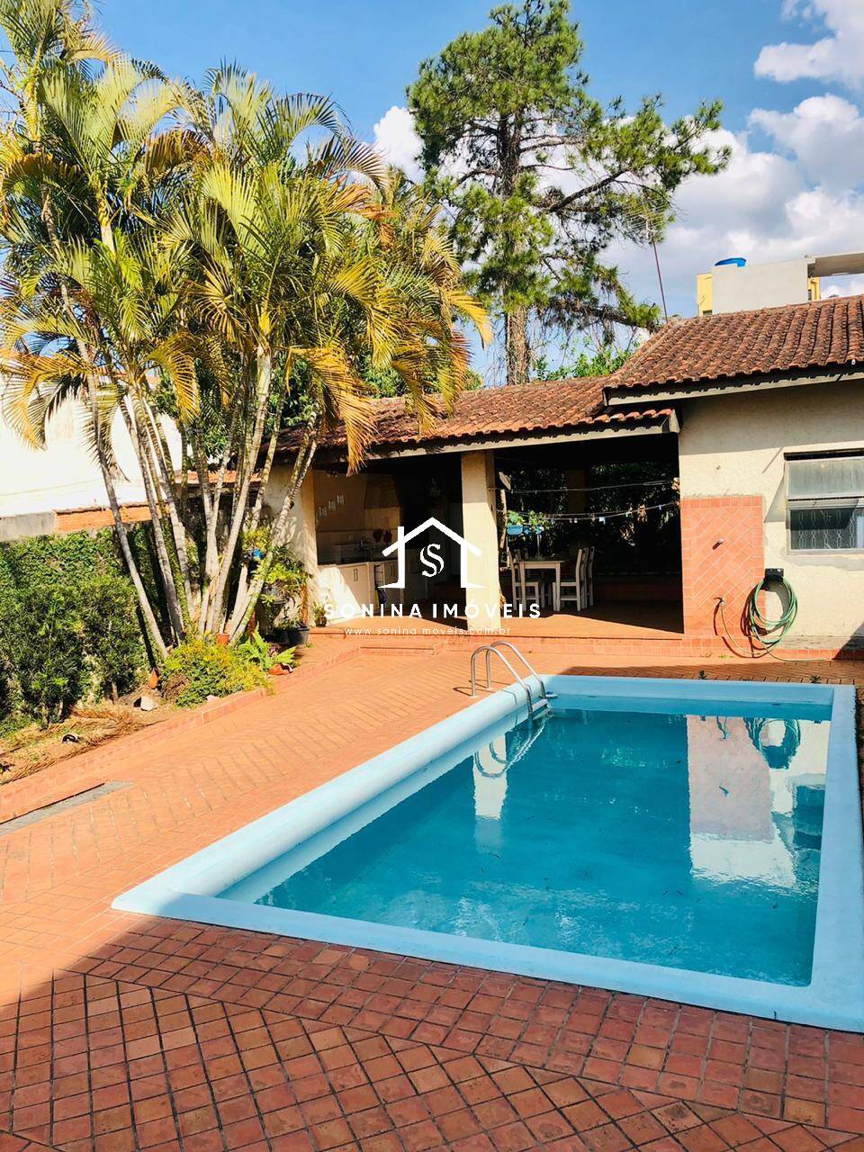 Casa, 4 quartos, 167 m² - Foto 1