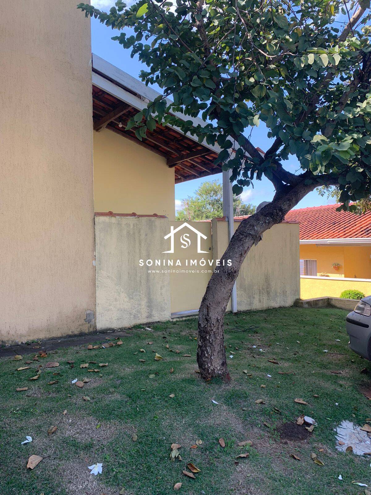 Casa à venda com 2 quartos, 80m² - Foto 11