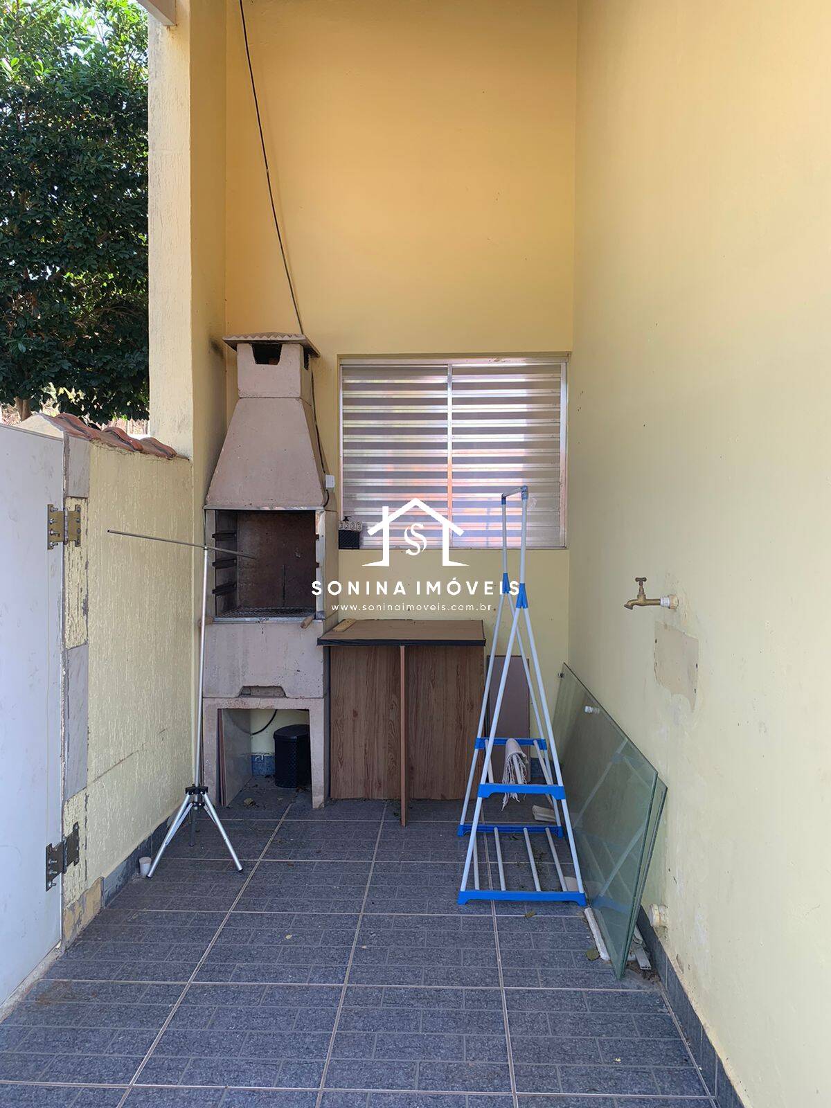 Casa à venda com 2 quartos, 80m² - Foto 10