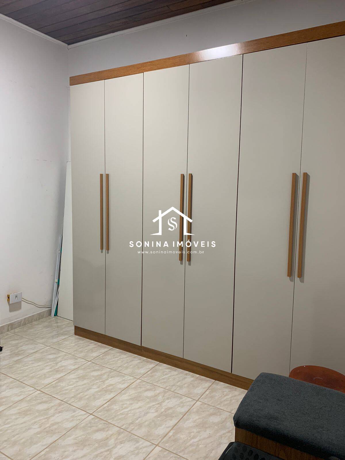 Casa à venda com 2 quartos, 80m² - Foto 6
