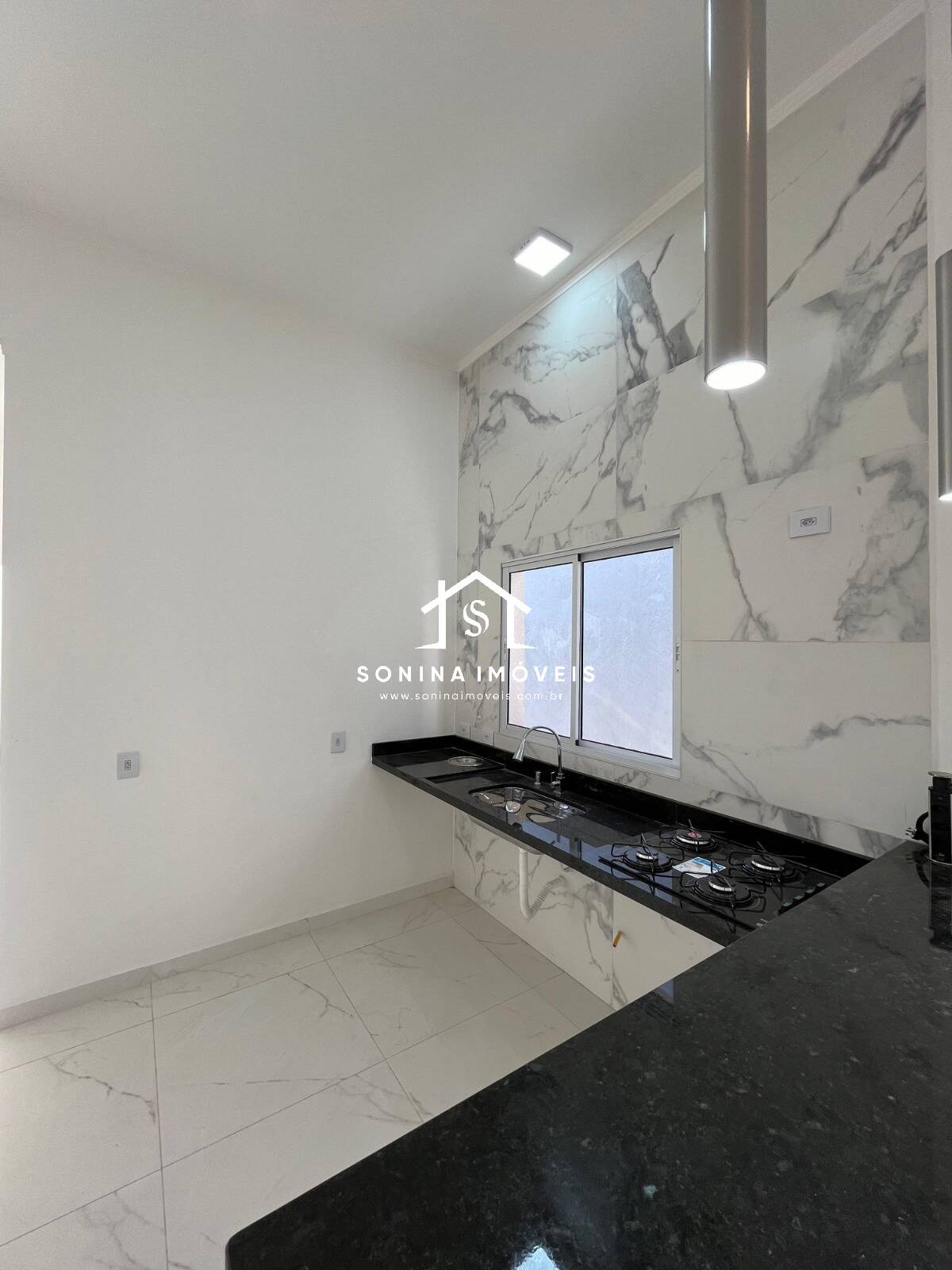 Casa à venda com 2 quartos, 125m² - Foto 6