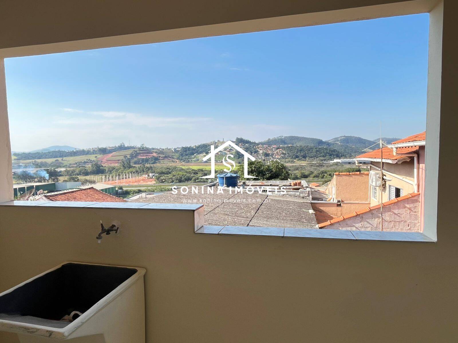 Casa, 4 quartos, 180 m² - Foto 1