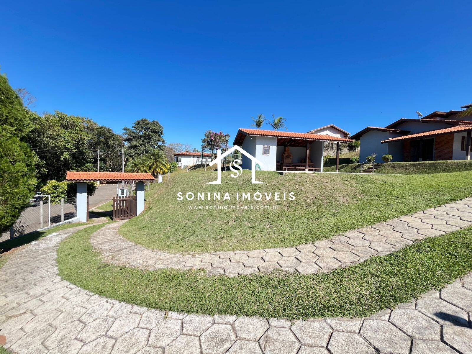 Casa à venda com 3 quartos, 180m² - Foto 15