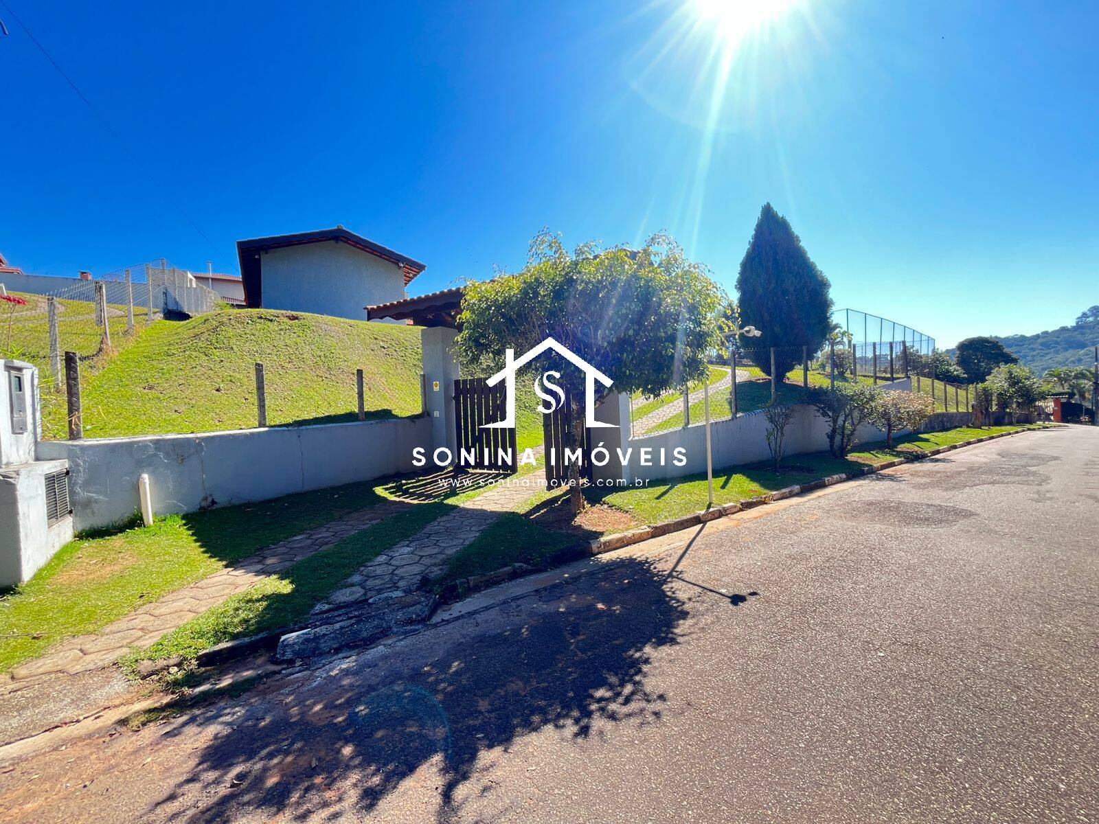 Casa à venda com 3 quartos, 180m² - Foto 6