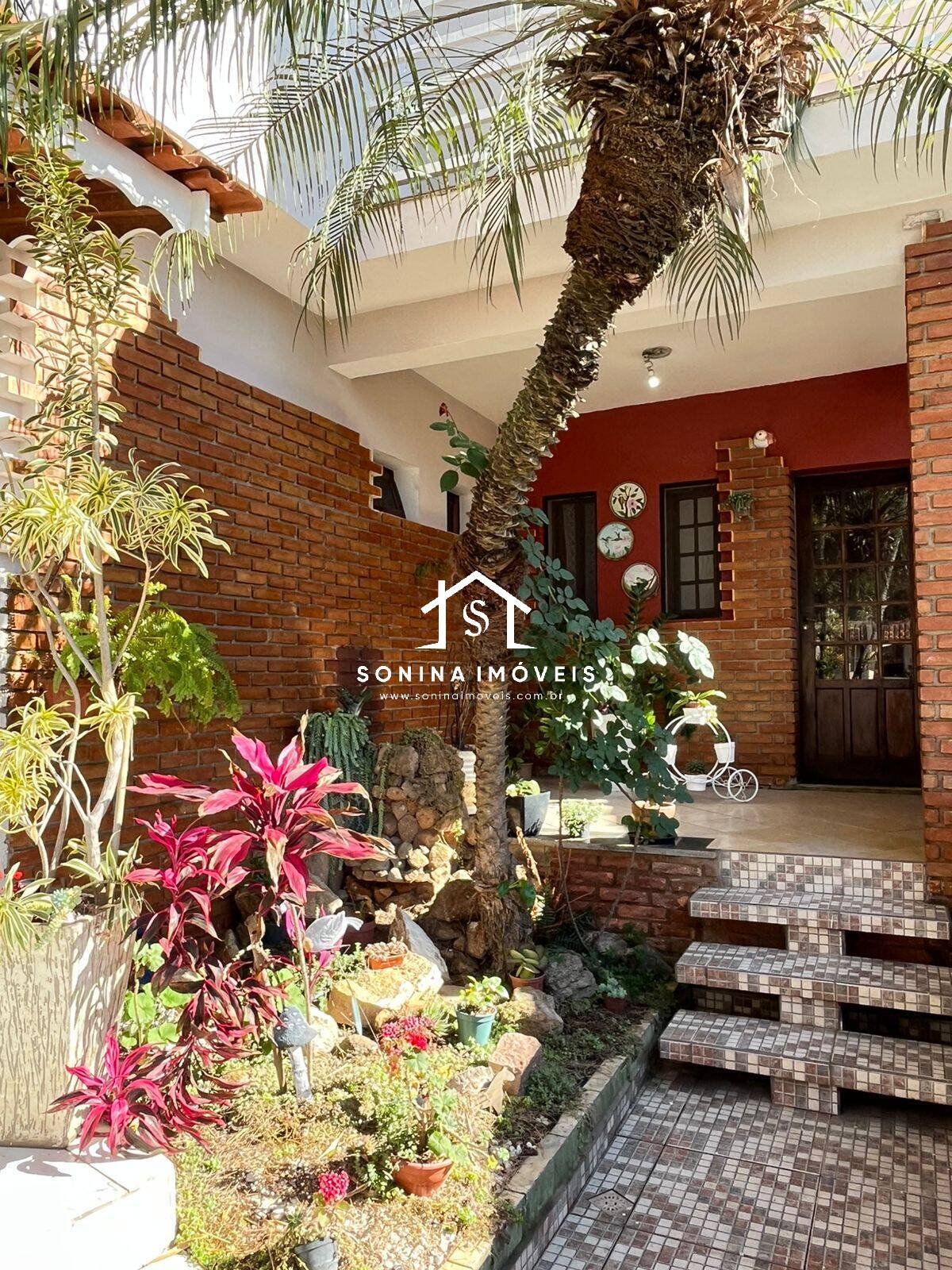 Casa à venda com 3 quartos, 280m² - Foto 4
