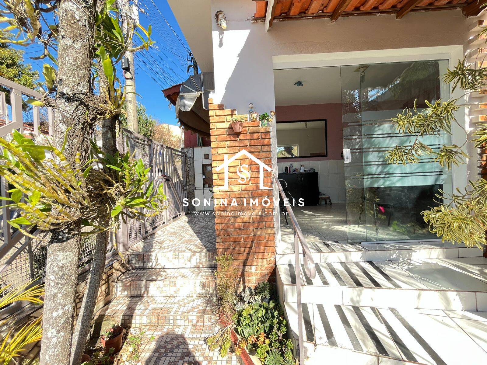 Casa à venda com 3 quartos, 280m² - Foto 9