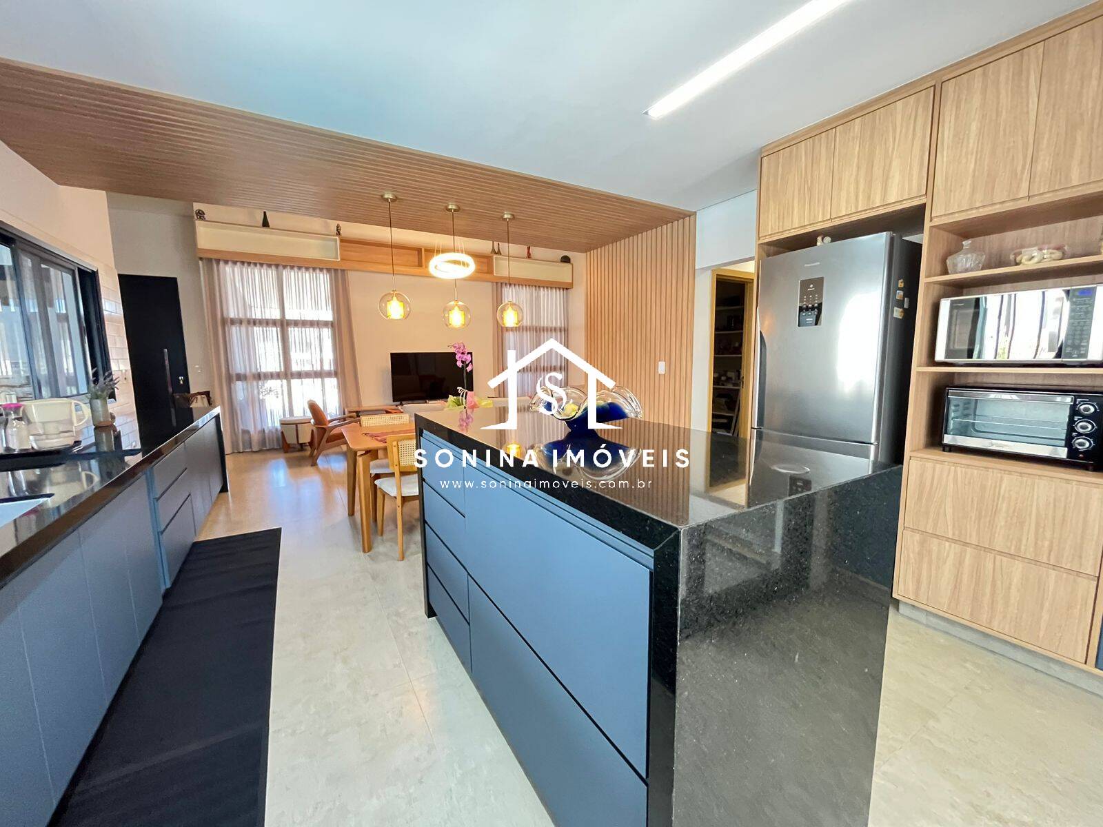 Casa à venda com 3 quartos, 291m² - Foto 8