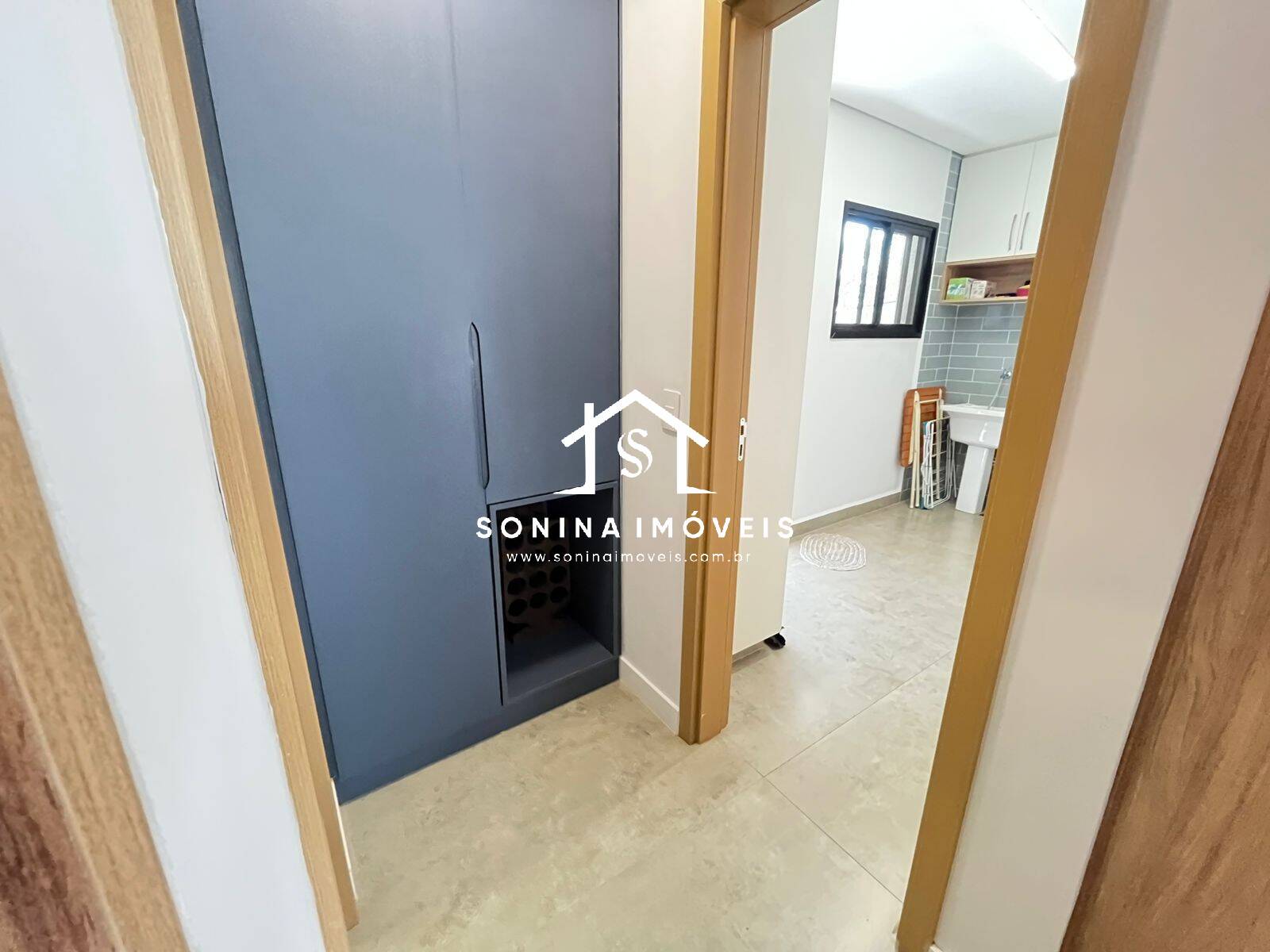 Casa à venda com 3 quartos, 291m² - Foto 11