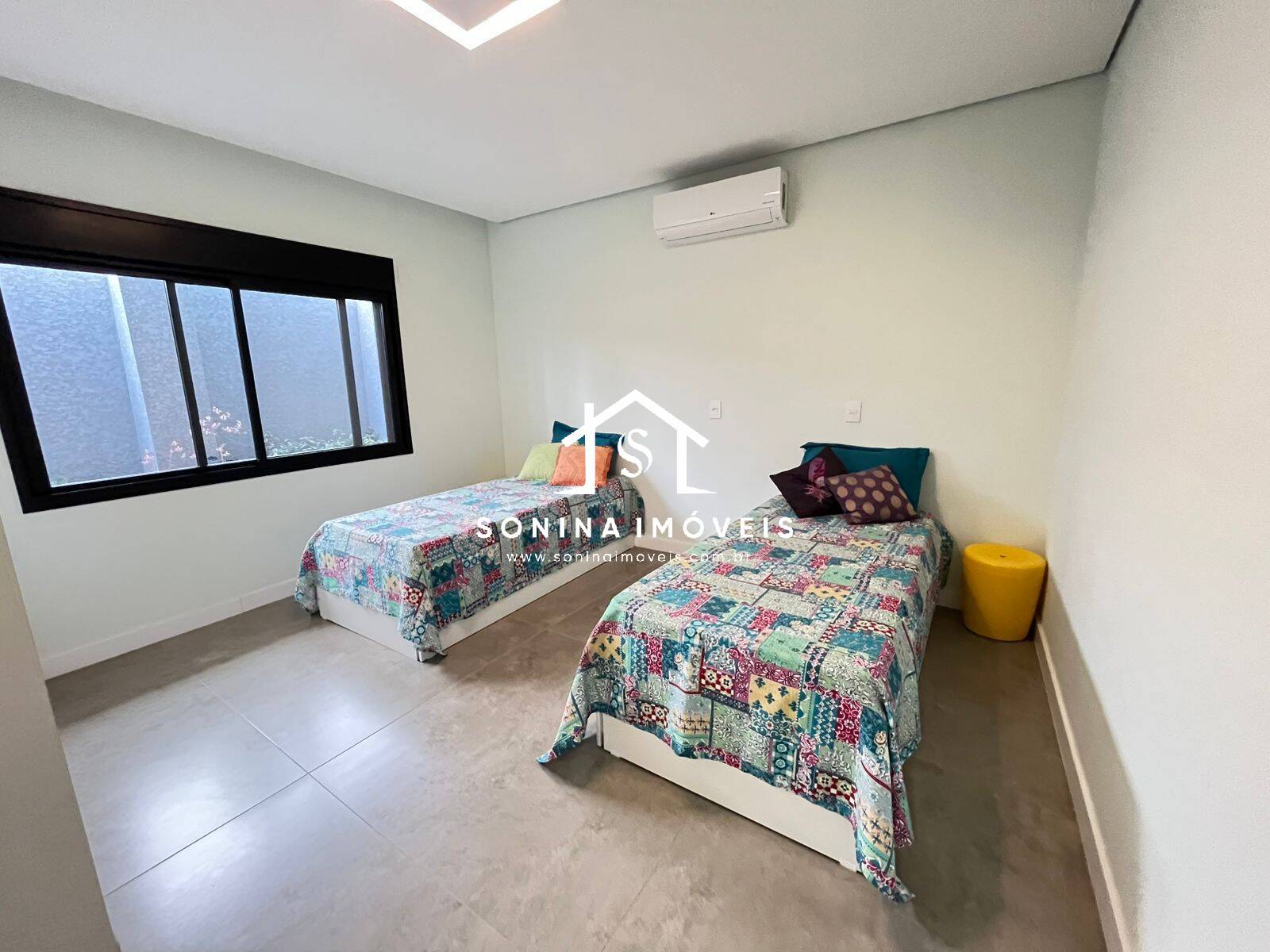 Casa à venda com 3 quartos, 291m² - Foto 16